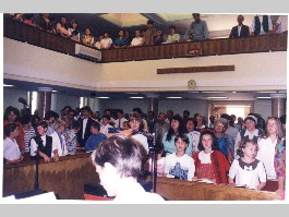Gyülekezet, 1999.