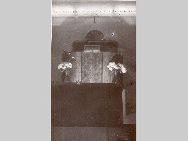 Szószék az imaházban - 1972